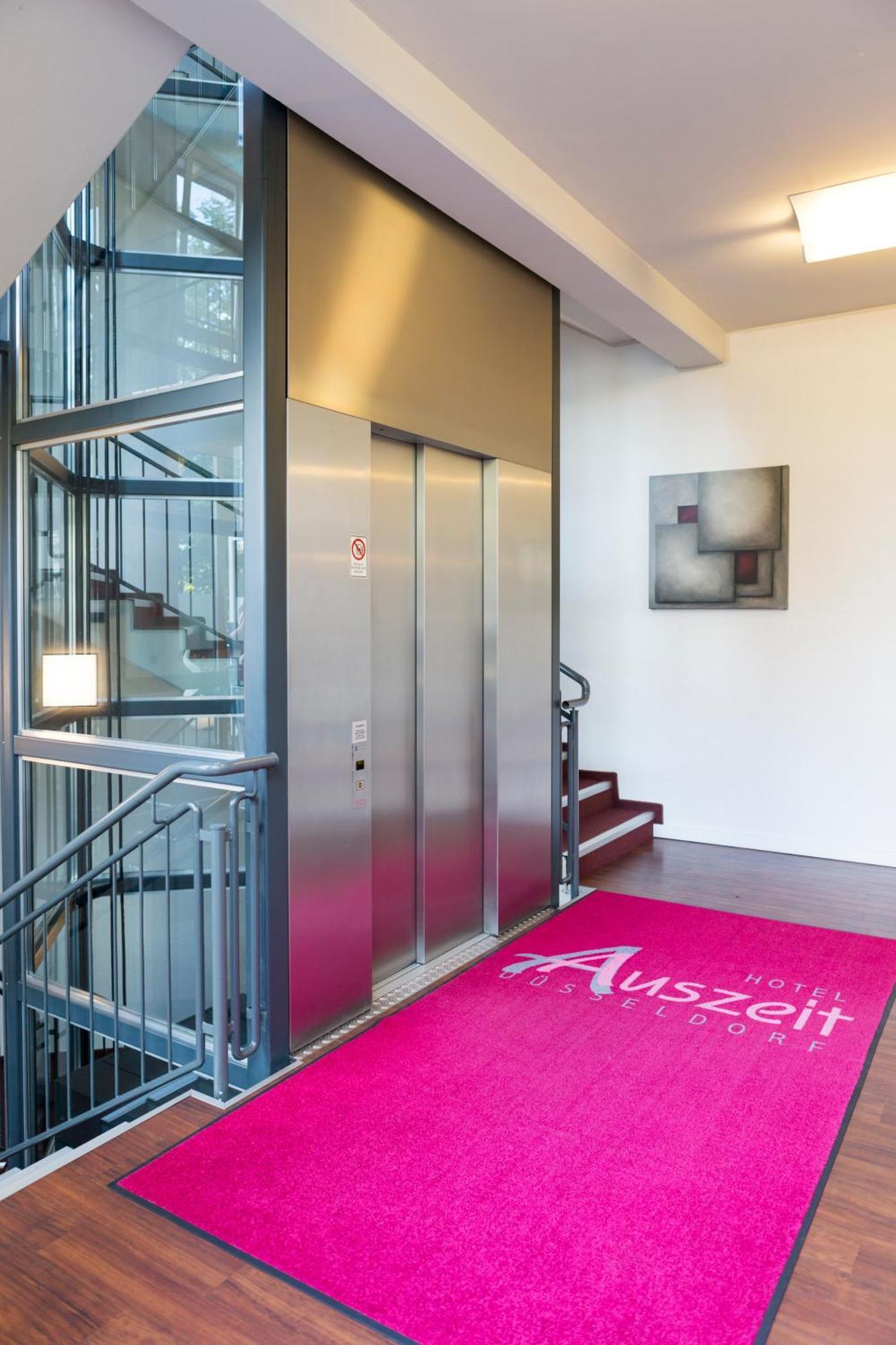 Hotel Auszeit Hotel Duesseldorf - Das Fruehstueckshotel